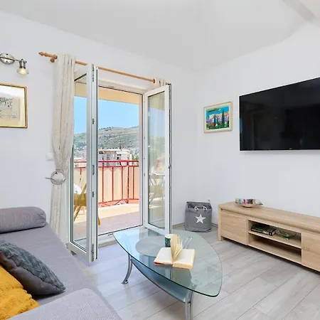 Joyful Place Apartment