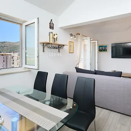 Joyful Place Apartment *