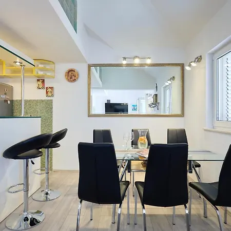 Apartment Joyful Place